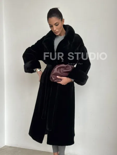 Элитная шуба из меха стриженой черной норки - фото 8
