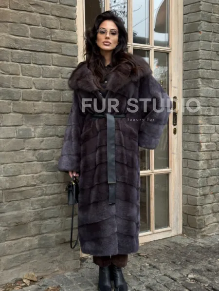 Удлиненная шуба из меха норки с капюшоном куница - фото 6