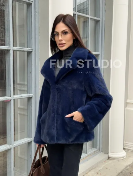 Синий норковый полушубок с английским воротником - фото 8