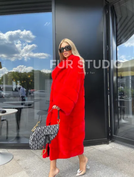 Шуба из норки Velvet в красном цвете - фото 3