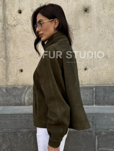 Женский замшевый блейзер - стойка воротник - фото 6