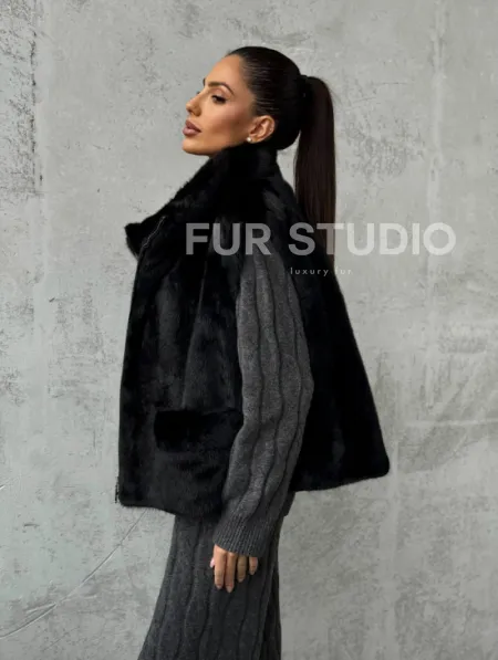 Черная норковая жилетка - фото 9