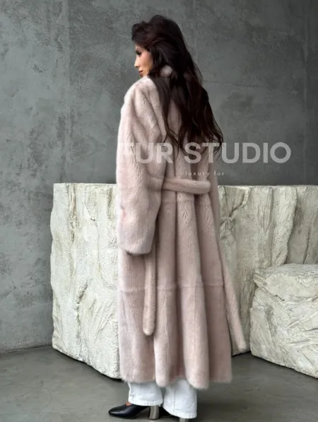 Светлая классическая норковая шуба - фото 11