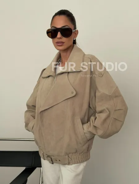 Современная куртка из замшевой кожи - фото 11