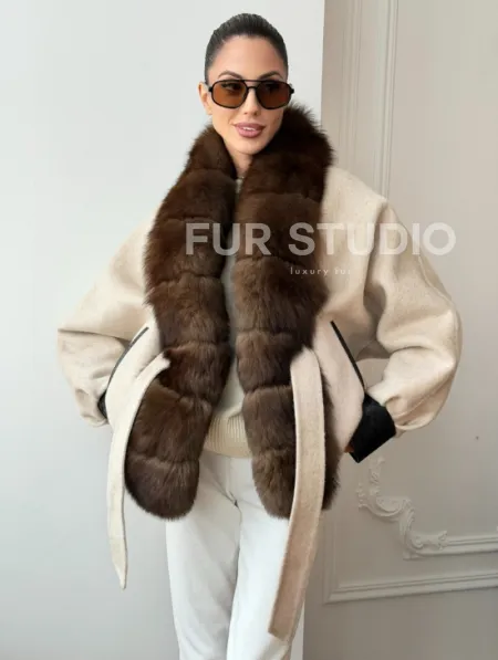 Женское шерстяное полупальто с мехом - фото 8