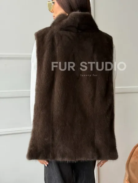 Норковая манишка коричневого цвета - фото 5