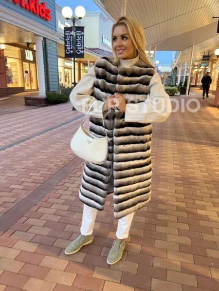 Жилет из меха орилага под шиншиллу - фото 1