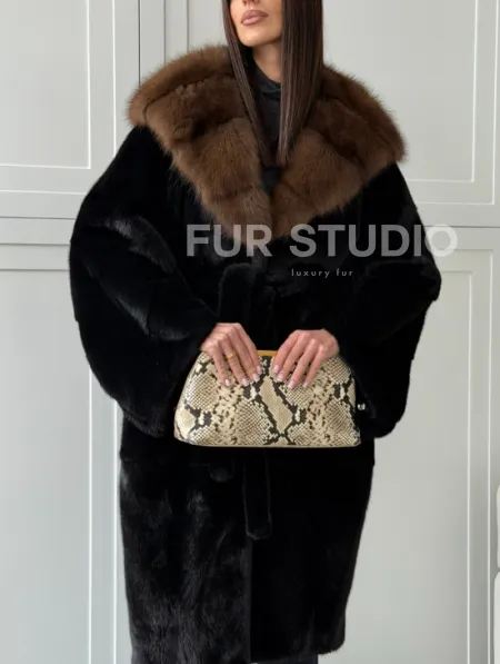 Норковая шуба фасон баллон с капюшоном куница - фото 5