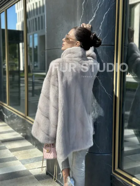 Норковая шуба в цвете нюд - фото 9