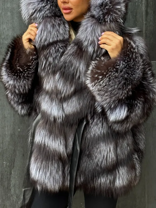 Шуба натуральная из чернобурки с капюшоном - фото 4