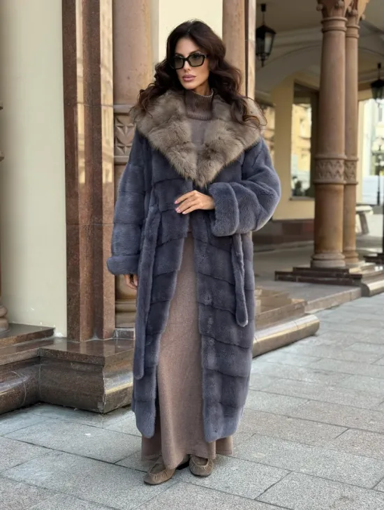 Удлиненная женская норковая шуба паркет с капюшоном из меха куница - фото 6