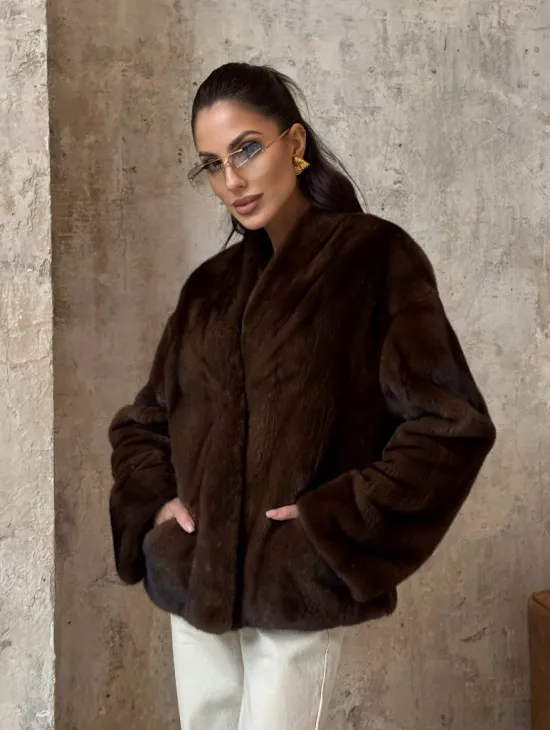 Полушубок женский из меха аукционной норки Браун Вельвет - фото 8