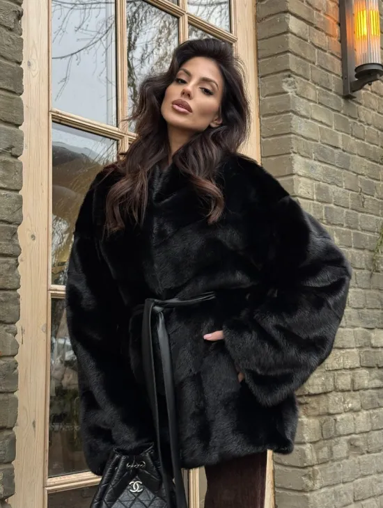 Черный норковый полушубок с воротником V-образным - фото 0