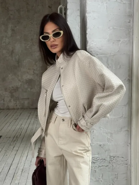 Женская курточка - бомбер из плетеной кожи Ivory - фото 9