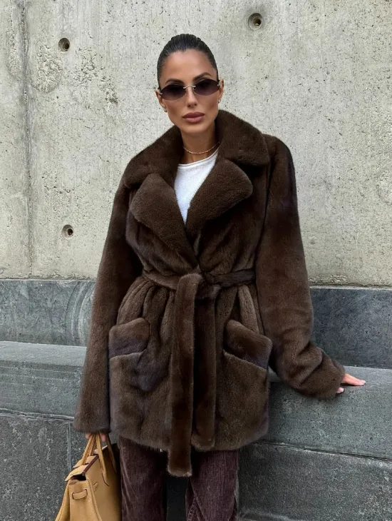 Шуба из скандинавской норки VELVET - цвет соболь - фото 10