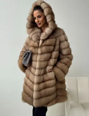 Шуба из куницы с капюшоном в цвете тор-тор - фото 0