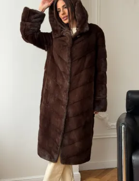 Коричневая норковая шуба с капюшоном - фото 4