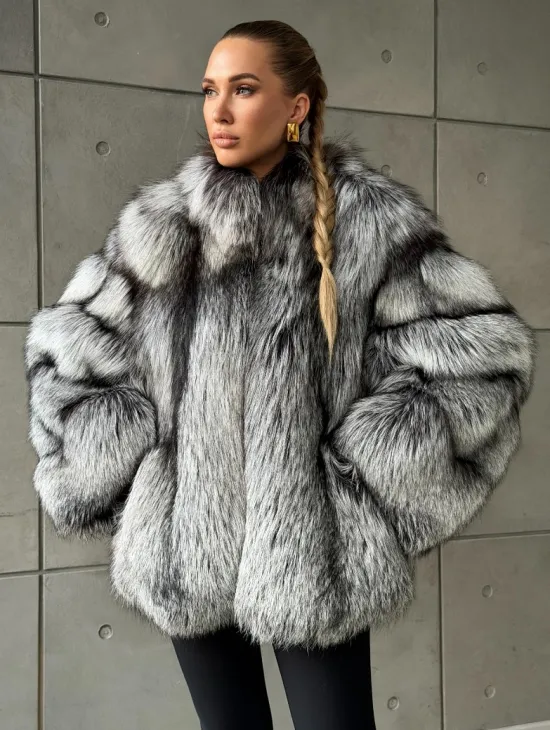 Шуба из чернобурки - фото 1