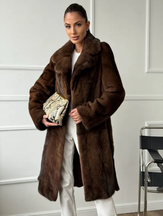 Норковая шуба средней длины со шлицами по бокам - фото 0