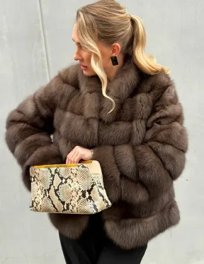 Меховой жакет из куницы - фото 9