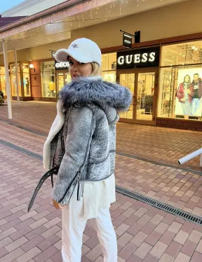 Авиатор из винтажной кожи с меховым капюшоном - фото 4