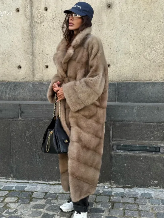 Шуба норковая - цвет пастель - фото 3