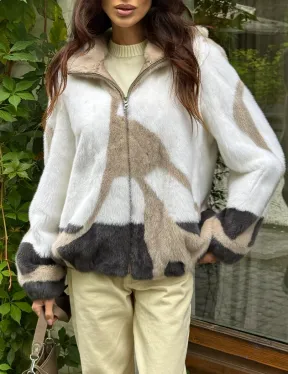 Стильная норковая куртка с капюшоном - фото 1