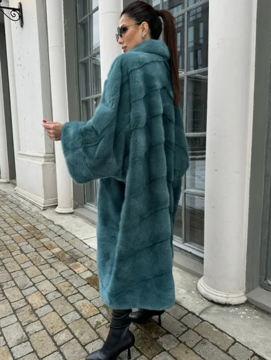 Шуба из меха норки в стиле Oversize - цвет тиффани - фото 4