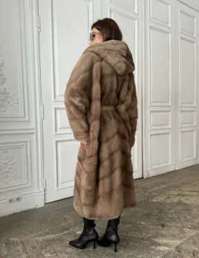 Норковое кимоно с капюшоном в цвете пастель - фото 4